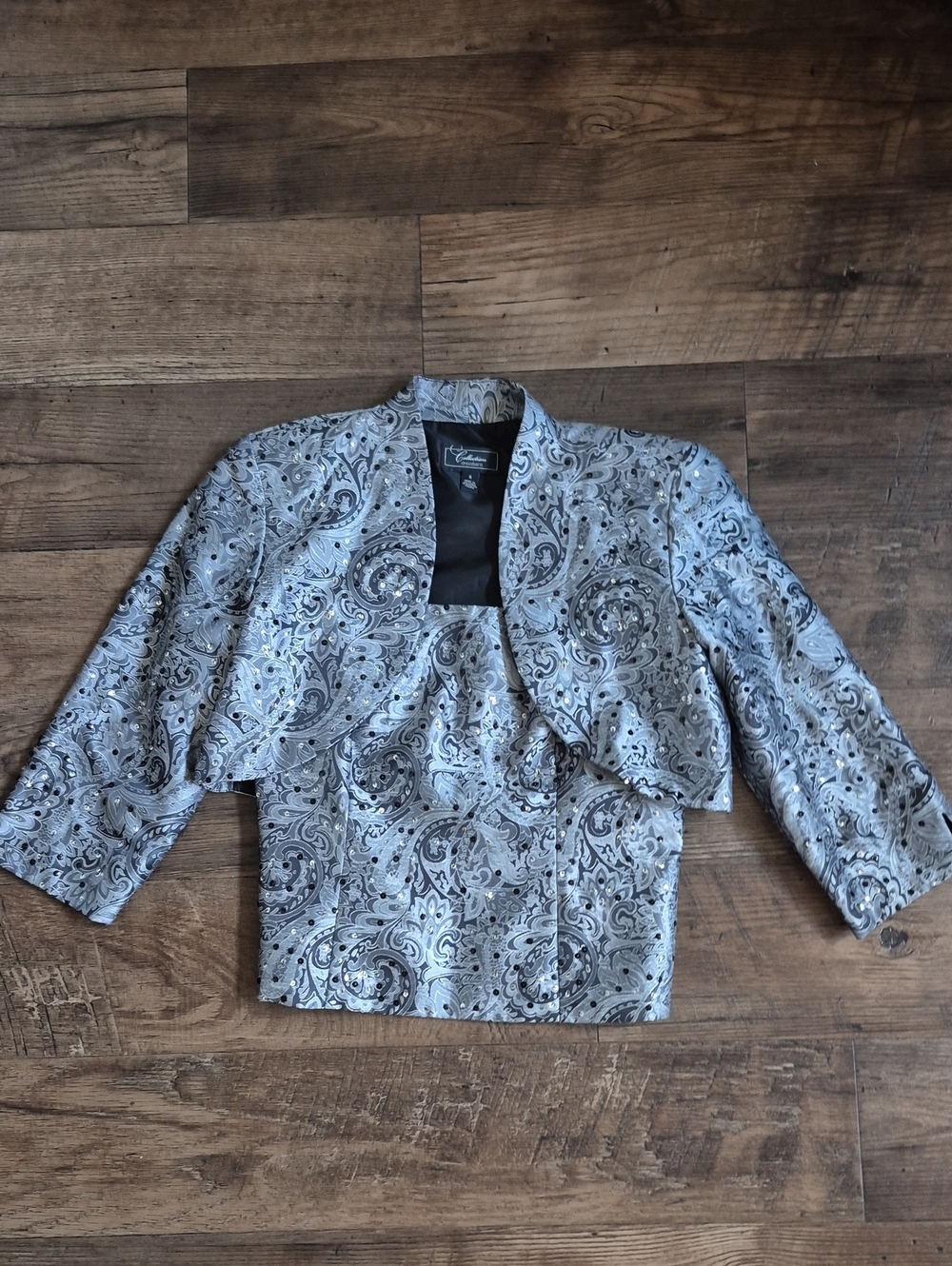 Dressbarn Silver and Black Paisley Embellished 3/4 Sleeve Jacket & Camisole Top